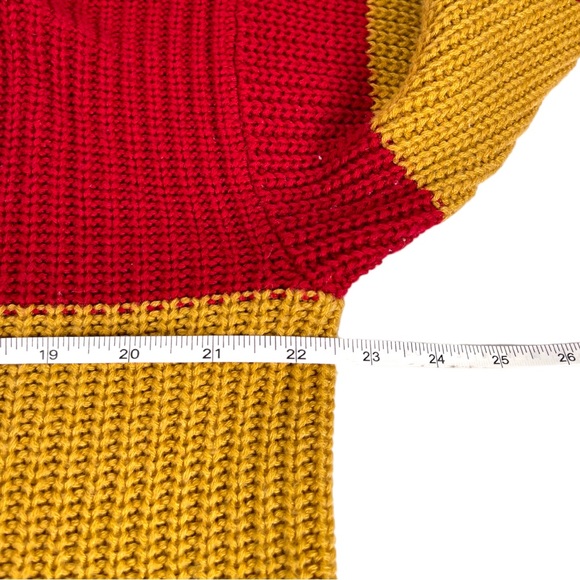 Harry Potter womens size large Gryffindor house crew neck cropped sweater - Picture 5 of 6